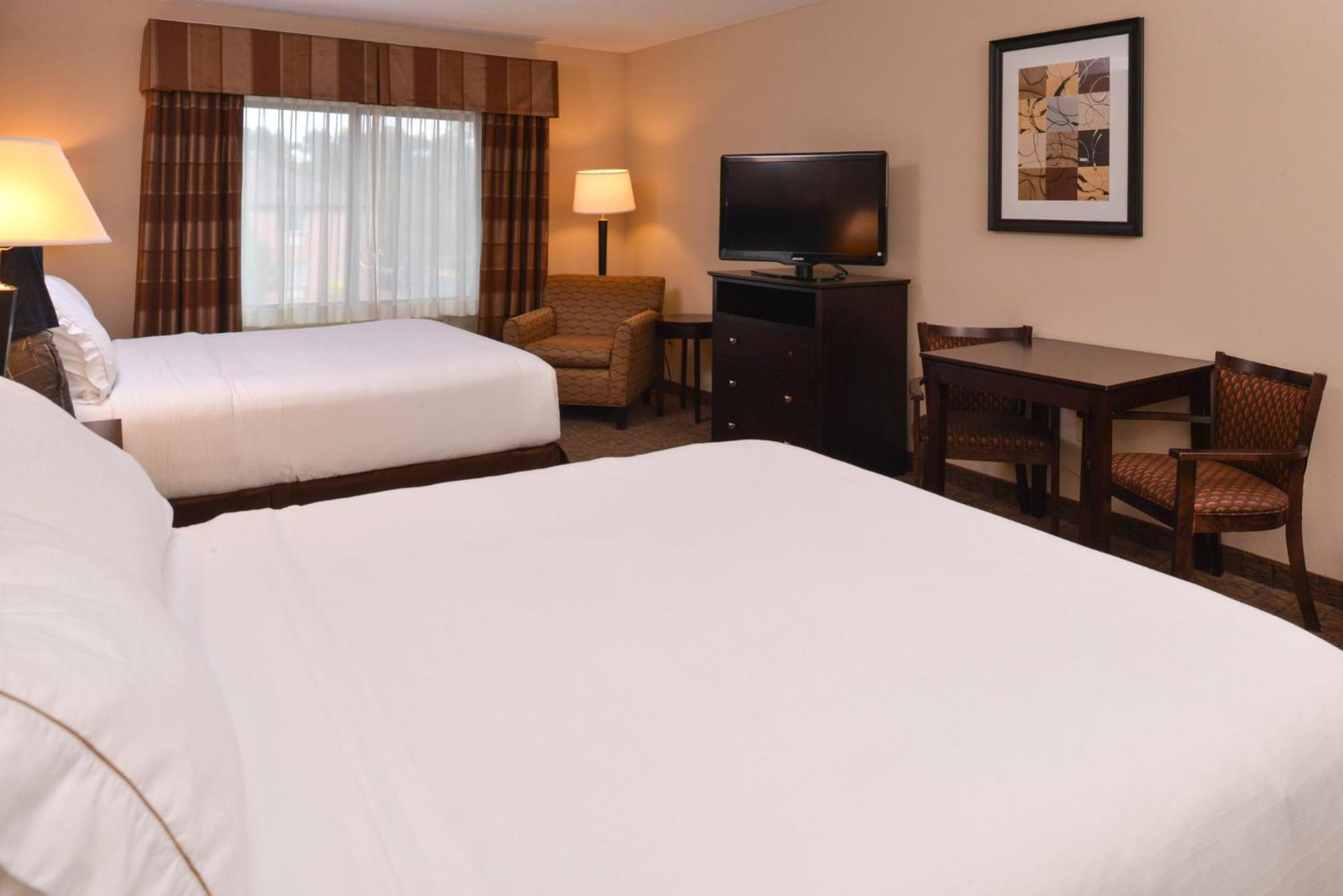 Holiday Inn Express & Suites Fairmont By Ihg Zewnętrze zdjęcie