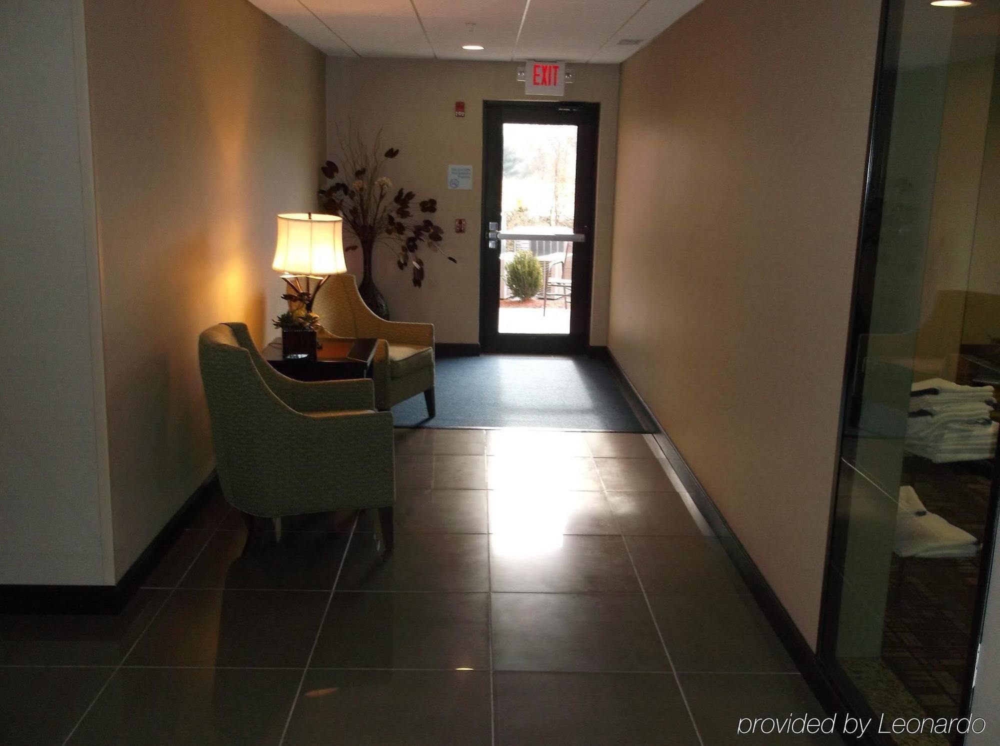 Holiday Inn Express & Suites Fairmont By Ihg Zewnętrze zdjęcie